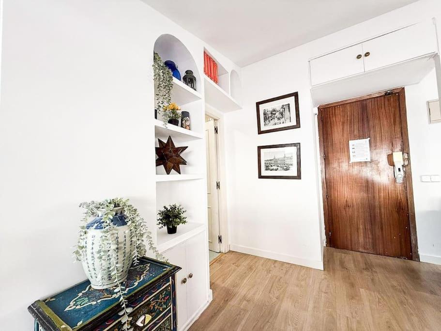 Charming Penthouse In Madrid-centro - Oso Appartement Madrid